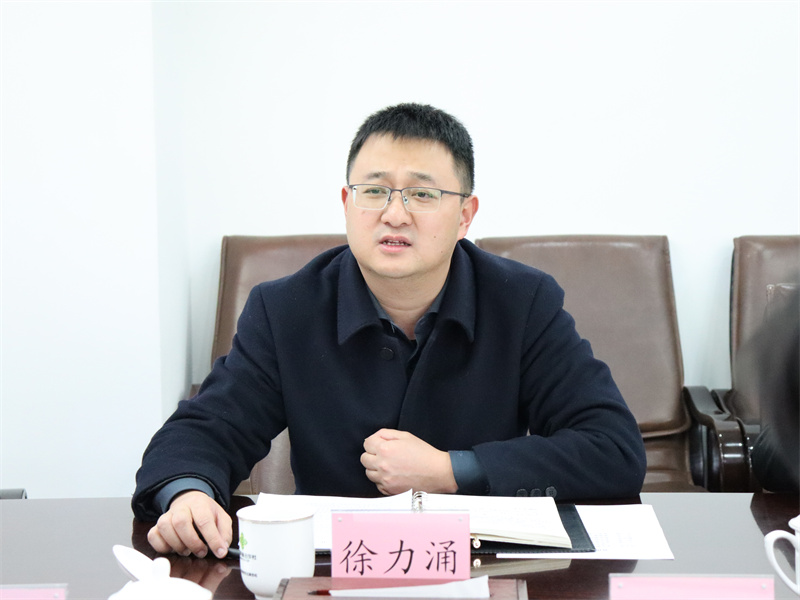 杨武秀会见万源市委常委、副市长徐力涌一行