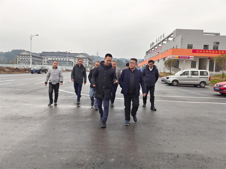省供投集团纪委书记、监事会副主席吴德贵率队赴四川供销西南冷链物流基地调研指导